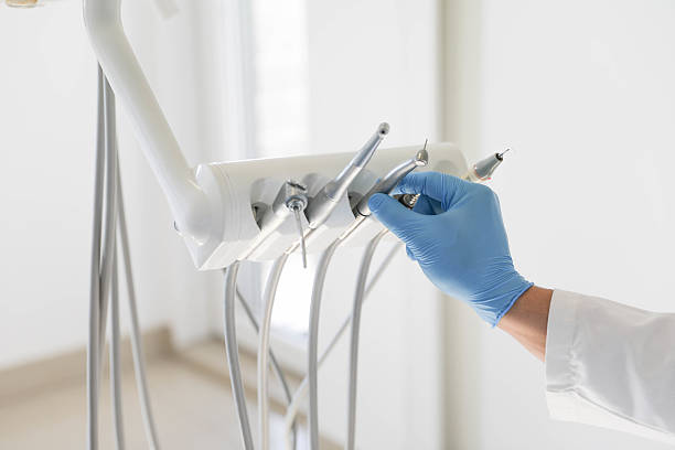 24/7 Emergency Dental Implants experts in Benavides, TX